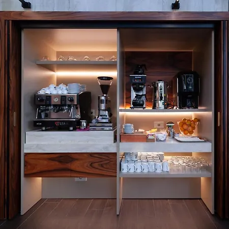 Ilaria Hotel 4*