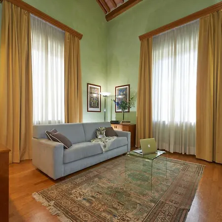 Ilaria 4*